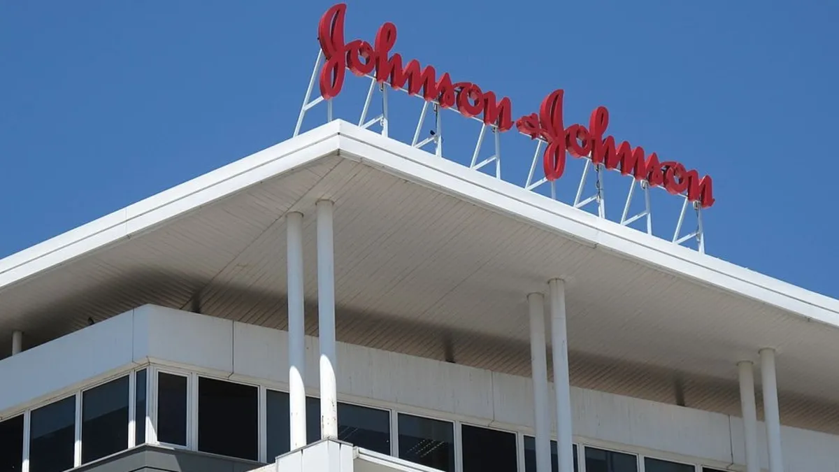 Johnson & Johnson'dan Talk Davalarında 5,5 Milyar Dolarlık Uzlaşma Teklifi