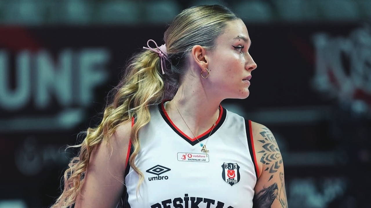Julia Szczurowska, Beşiktaş Kadın Voleybol Takımı'ndan ayrıldı