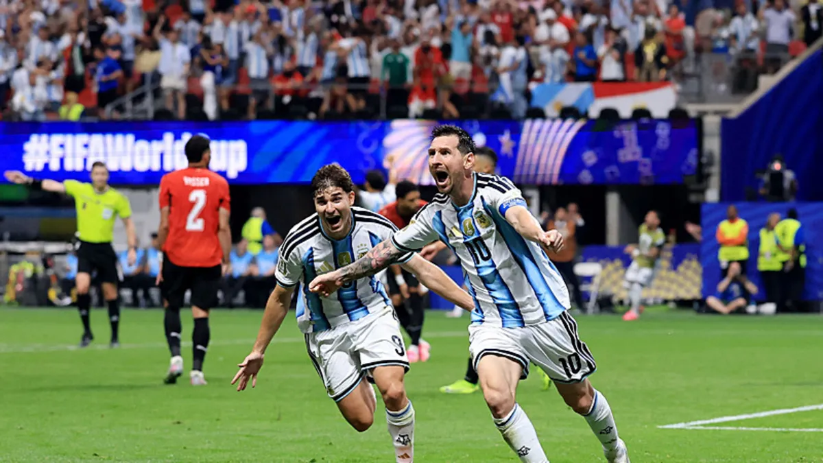 Julian Alvarez: Messi efsane olduğunu gösterdi