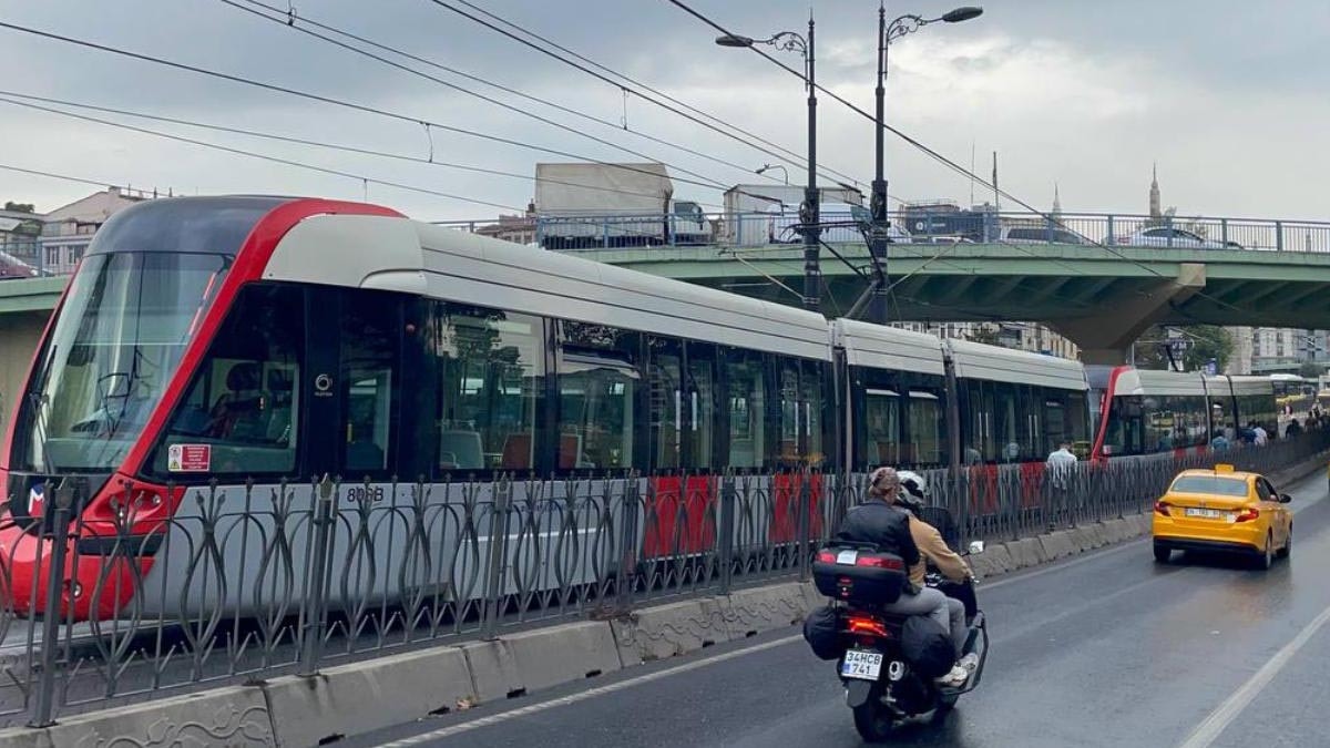 Kabataş-Bağcılar Tramvay Hattı'nda Teknik Arıza Nedeniyle Seferlerde Aksama