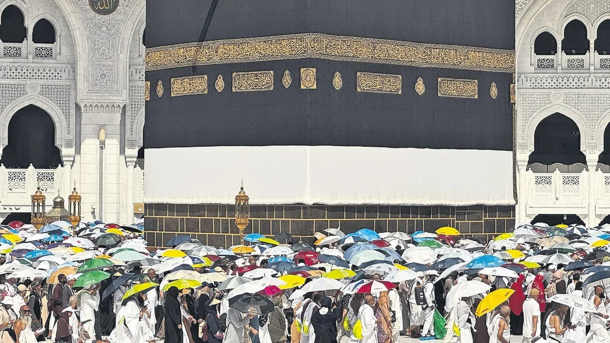 Kabe’de Hacıların Bayram Sevinci: 3 Milyon Müslüman Dualarla Coştu