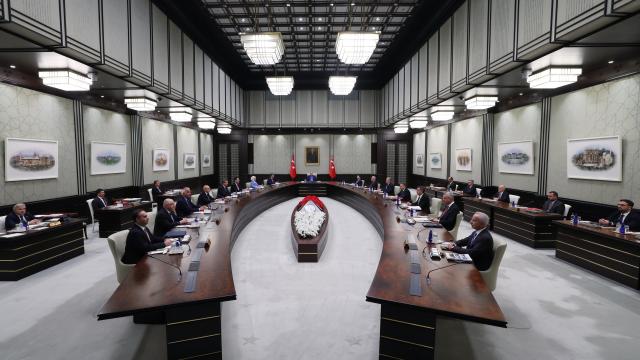 Kabine Beştepe'de toplanıyor: Ekonomi ve terörsüz Türkiye masada
