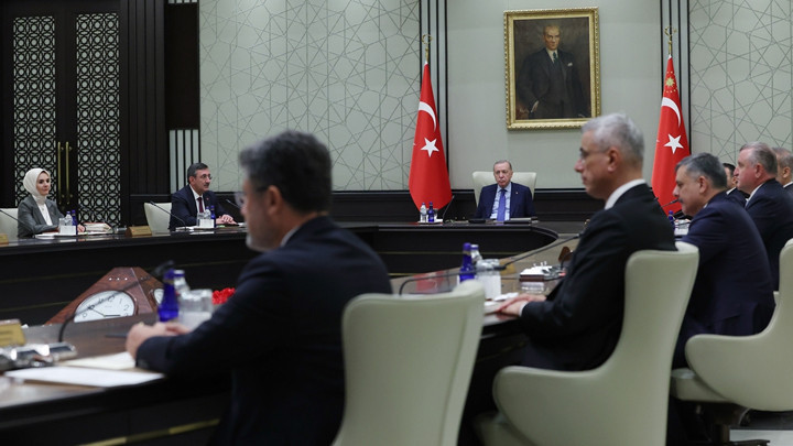 Kabine Toplantısı Başladı: Erdoğan Başkanlığında Kritik Gündem