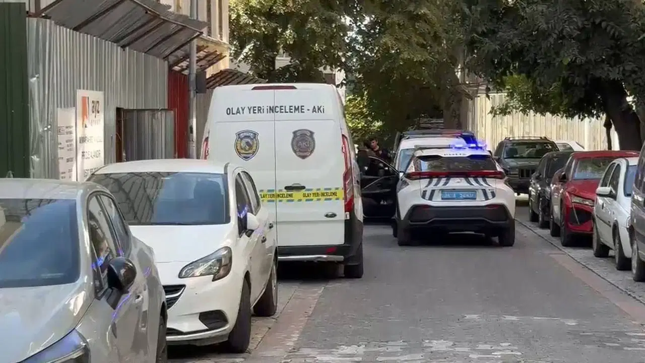 Kadıköy'de İnşaat İşçisi Düşerek Hayatını Kaybetti