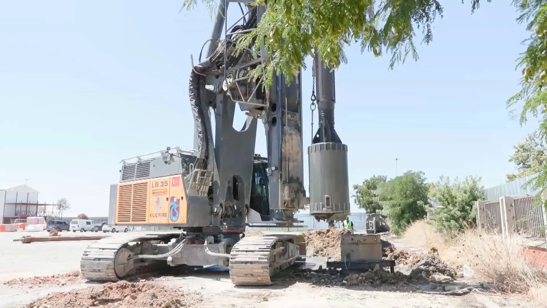 Kadıköy Rıhtım Camii İçin İlk Kazma Vuruldu: 'Bir Medeniyet Eseri İnşa Edeceğiz