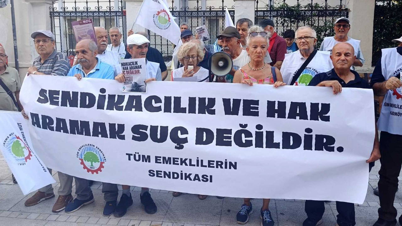 Kadıköy'de Sendikacılara Destek: 'Sendikacılık Suç Değildir