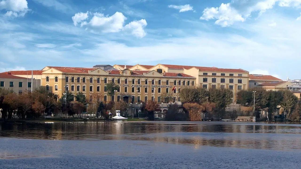 Kadir Has Üniversitesi'nde Yapay Zekâ ve Veri Mühendisliği Bölümü Açıldı