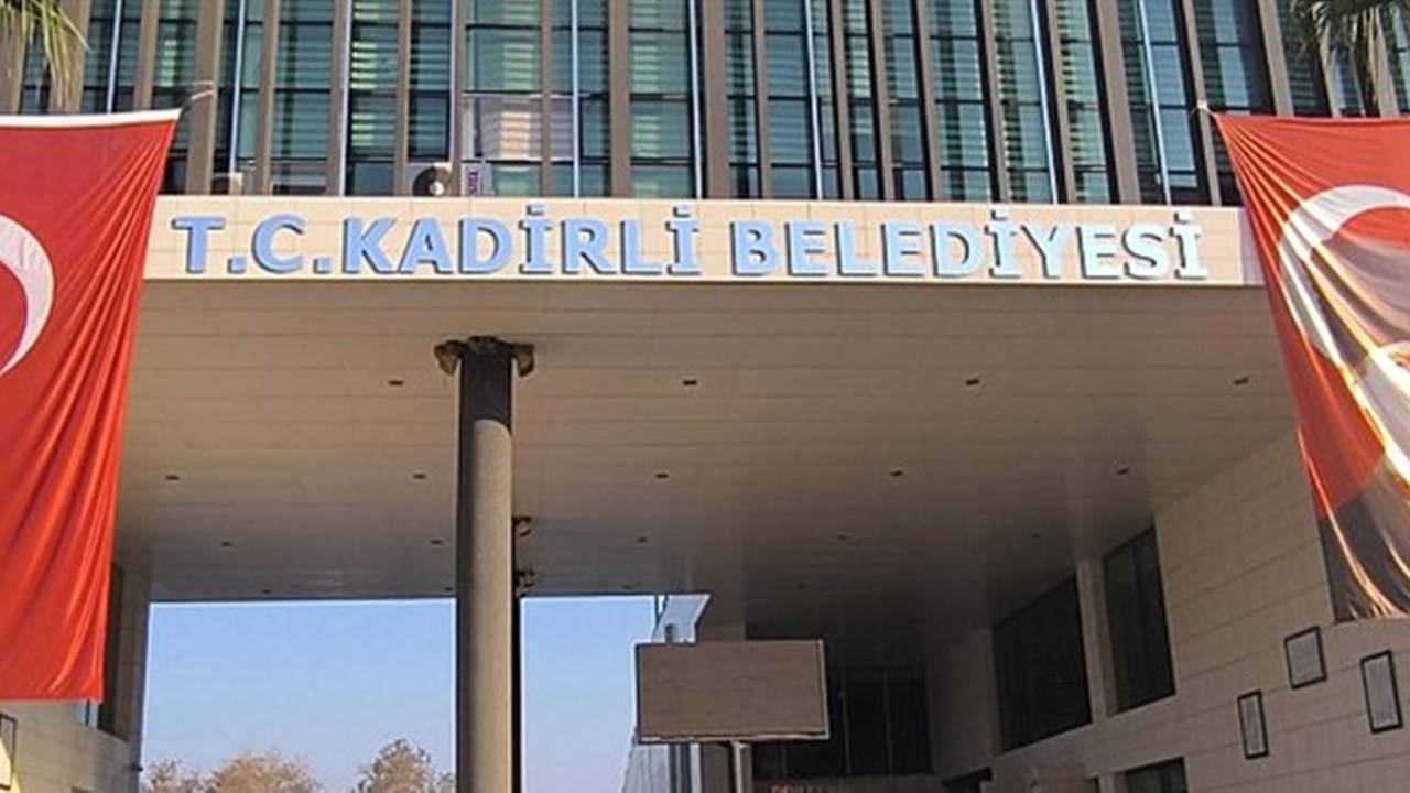 Kadirli'de CHP'li 15 meclis üyesi YENİ Parti'ye geçti