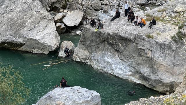 Kahramanmaraş'ta nehirde kaybolan 62 yaşındaki S.A. için arama çalışmaları sürüyor
