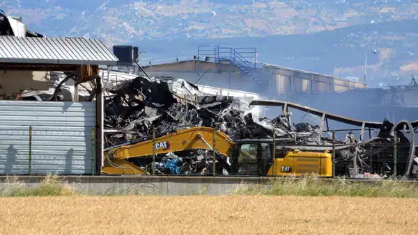 Kahramanmaraş'ta tekstil fabrikasında yangın: Hasar büyük