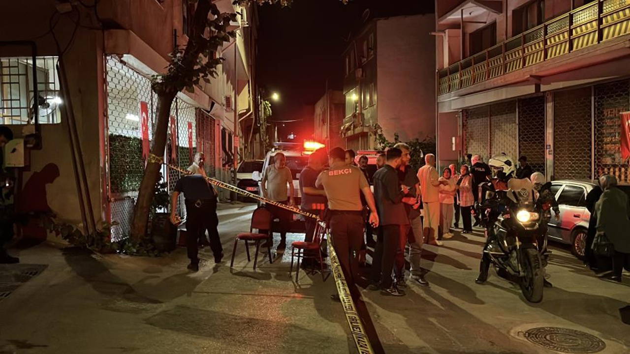 Kahvehane kavgası kanlı bitti: 2 kişi silahla vuruldu, şüpheli kaçtı