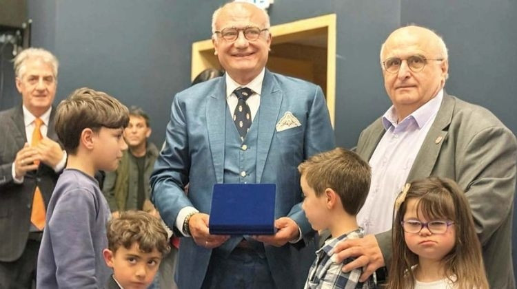 Ordinaryus Prof. Dr. Kalangos: 20 bin çocuğa umut oldu