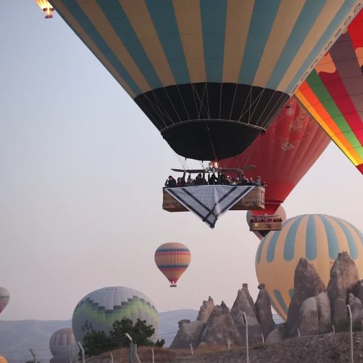 Kapadokya'da Gazze'ye destek uçuşu: Balonlar kefiyelerle havalandı