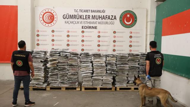 Kapıkule'de 1,2 ton uyuşturucu ele geçirildi