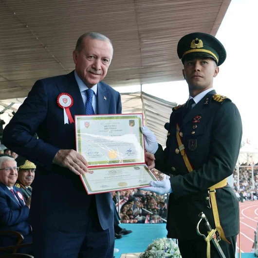 Kara Harp Okulu birincisi imam hatip mezunu