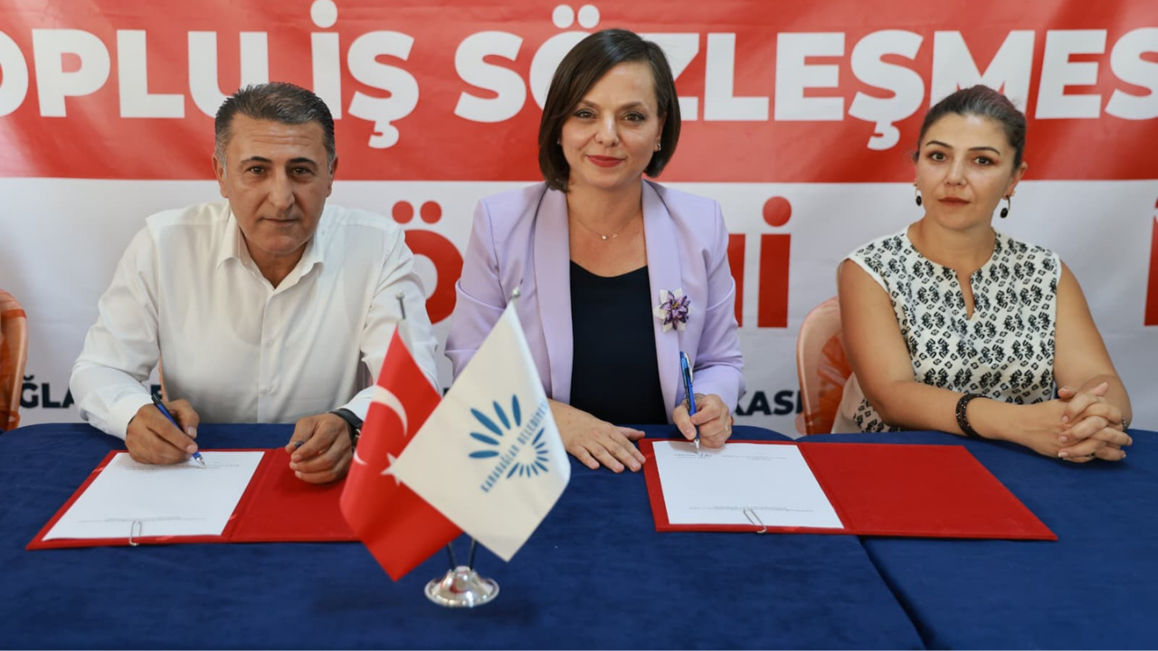 Karabağlar Belediyesi'nde toplu iş sözleşmesi imzalandı
