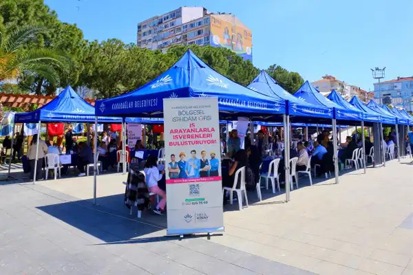 Karabağlar'da İstihdam Seferberliği: BİO 2 Bin 40 Kişiyi İş Sahibi Yaptı