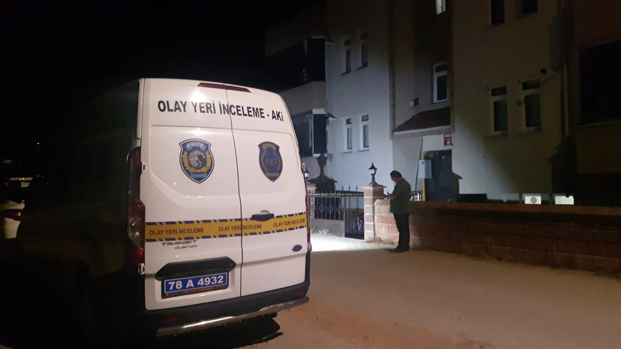 Karabük'te Alzheimer Hastası Yaşlı Adam Balkondan Düşerek Hayatını Kaybetti