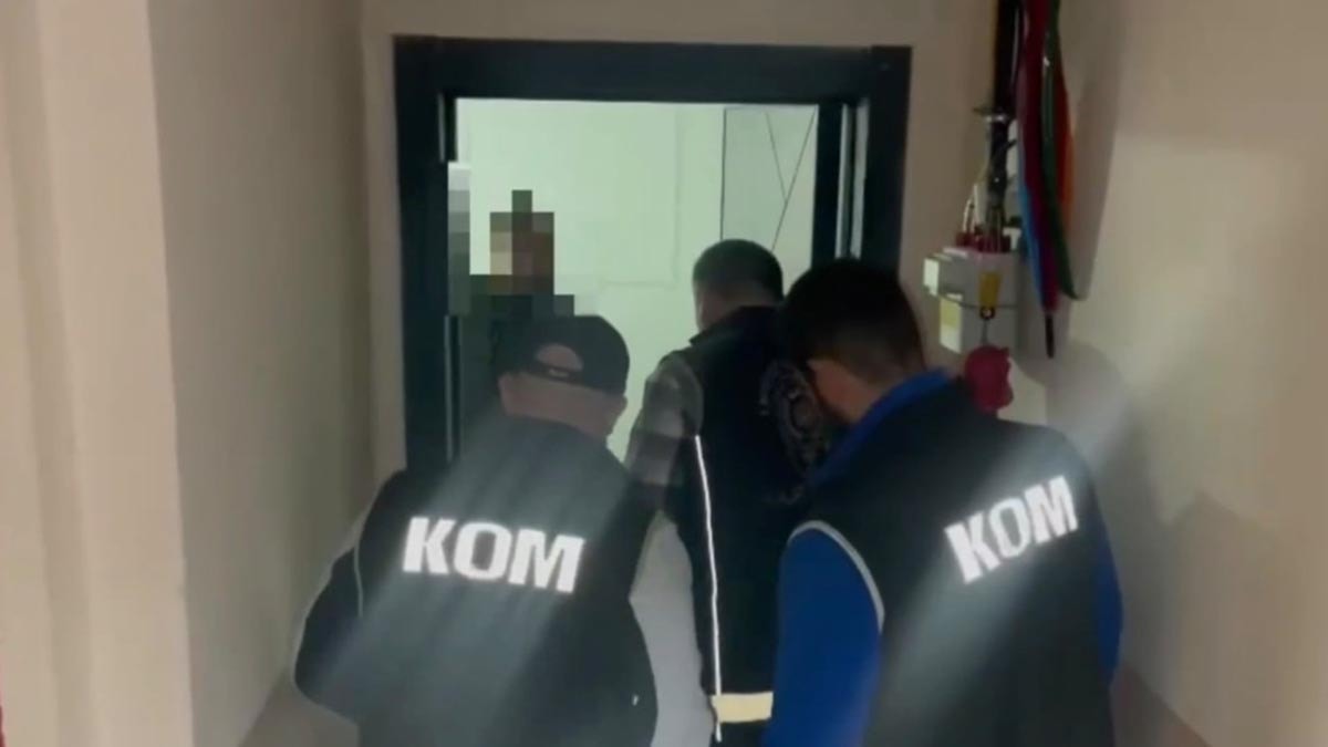 Karabük'te Kalpazanlık Operasyonu: 11 Bin 700 Sahte Dolar Ele Geçirildi