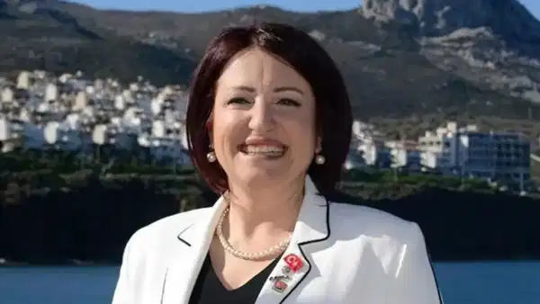 Karaburun Belediye Başkanı İlkay Girgin Erdoğan YENİ Parti'den istifa etti