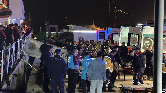 Karadeniz'de balıkçı teknesine saldırı: 1 ölü, 4 yaralı İnebolu'ya getirildi