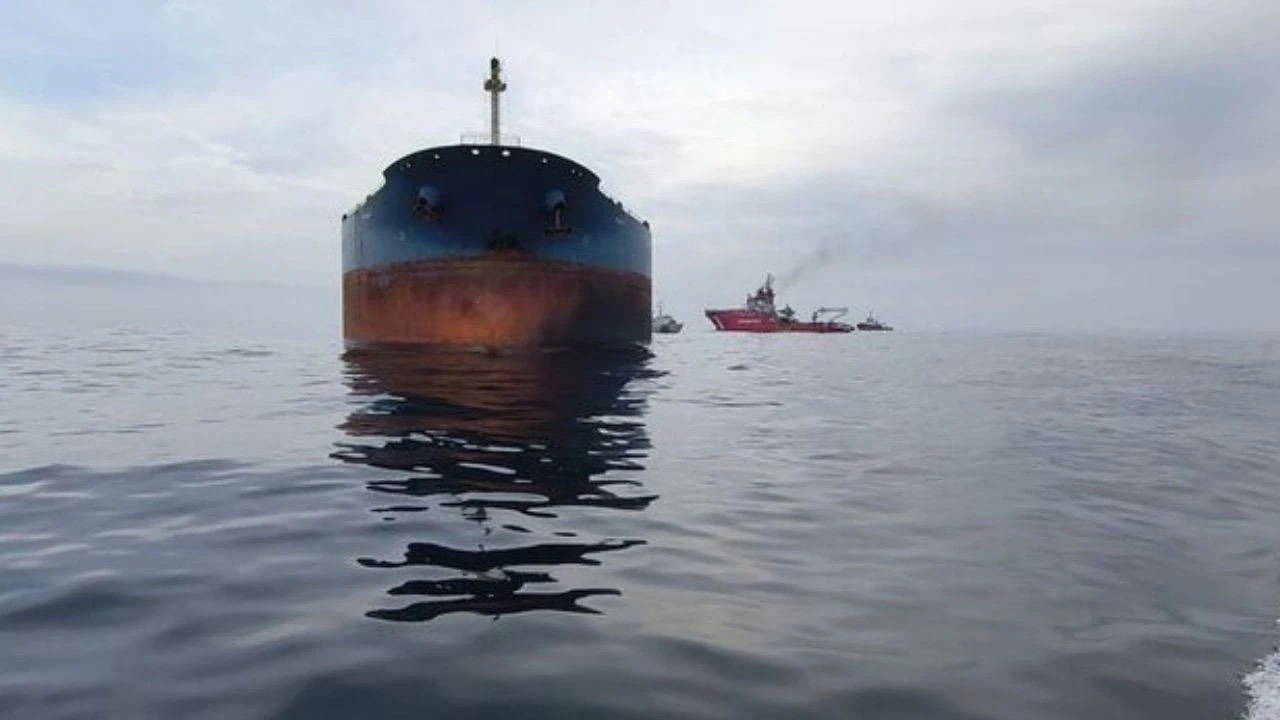 Karadeniz'de İHA ve İDA Saldırısı: Suriyeli Mürettebatlı Gemi Battı