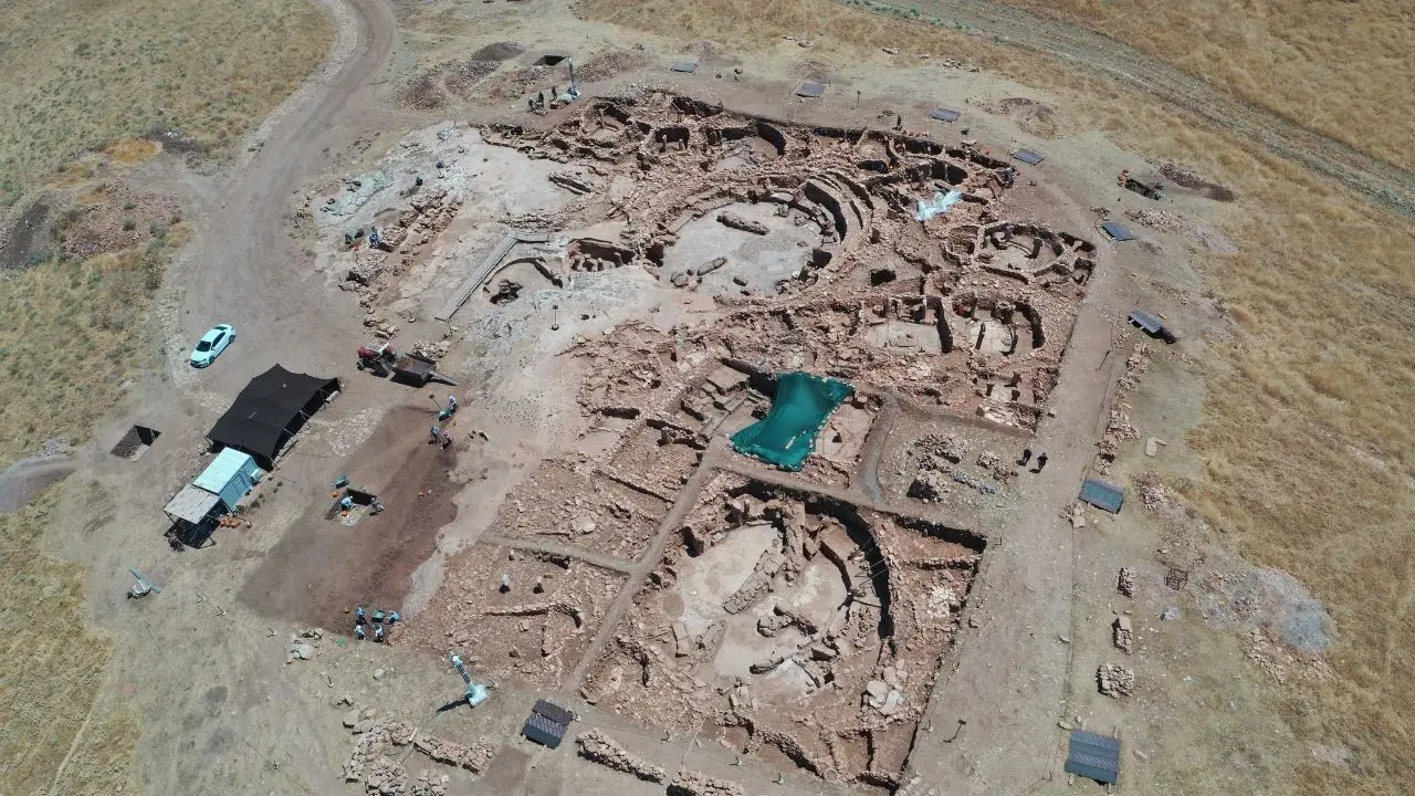 Karahantepe'de kazılar başladı: Üstü kapatılan yapı ilk kez gün yüzüne çıkarılacak