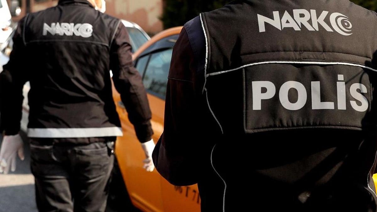 Karavanın Altındaki Gizli Depolardan Uyuşturucu Çıktı: 2 Tutuklama