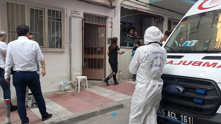 Şok: Odayı ceset kokusu sardı, abla 2 gün kardeşinin cansız bedeniyle yaşadı