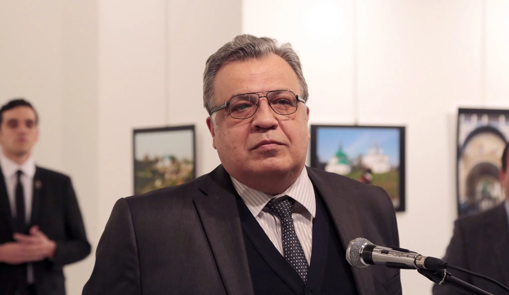 Karlov suikastı okyanus ötesinin filmiydi: Mahkeme tescilledi