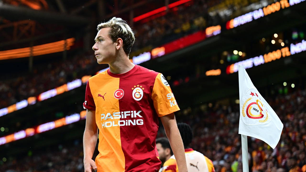 Karpin'den Batrakov'a Galatasaray mesajı: 'Kendine yer bulmasını umuyoruz