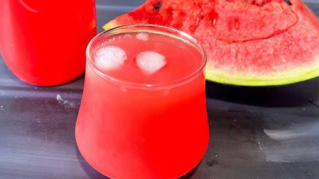 Karpuz ve Limonun Ferahlatıcı Buluşması: Evde Karpuzlu Limonata Yapımı