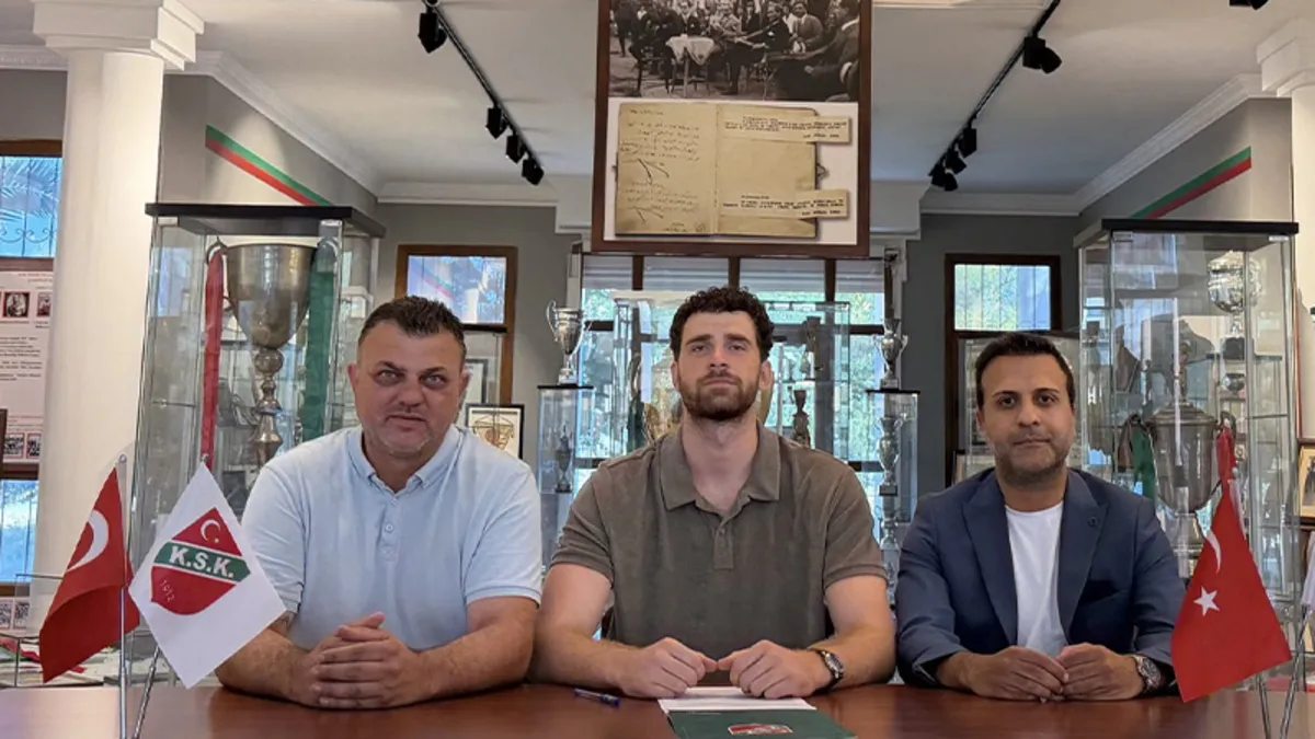 Karşıyaka, Hakan Sayılı Transferini Resmen Açıkladı