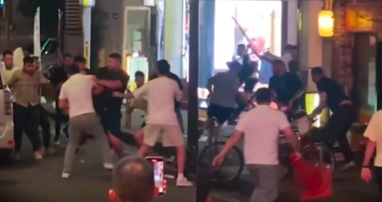 Karslı ve Ordulu Aileler Japonya'da Sokakta Karşı Karşıya Geldi