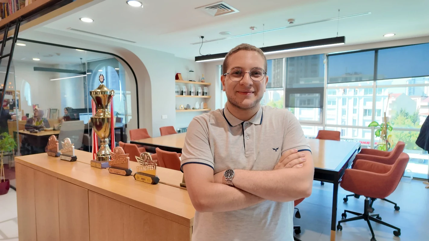 Kartal'da Cambridge Diplomalı İmam Hatipliler: 22 Öğrenci İlk 100'de