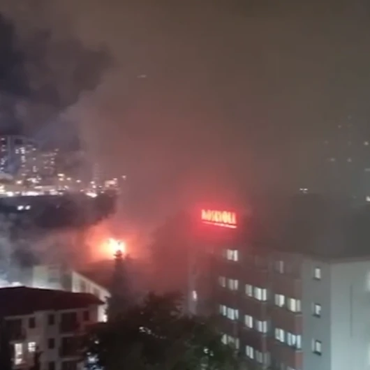 Kartal Koşuyolu Hastanesi çatısında yangın: İtfaiye müdahale ediyor