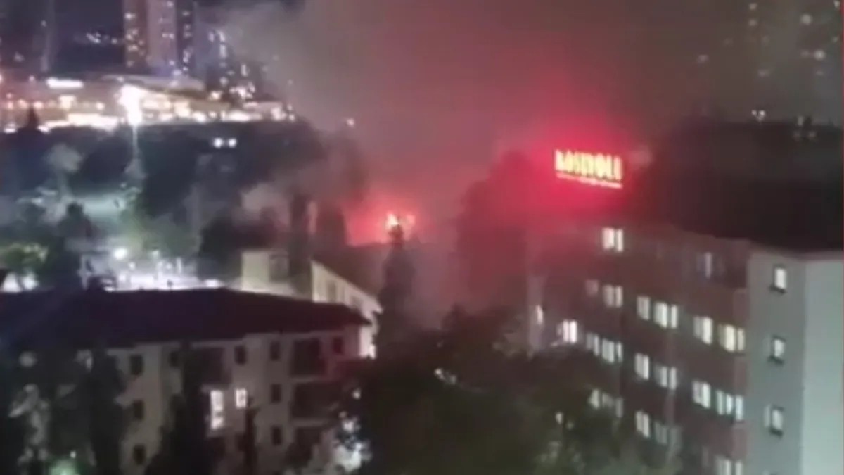 Kartal Koşuyolu Hastanesi çatısında yangın: Müdahale sürüyor