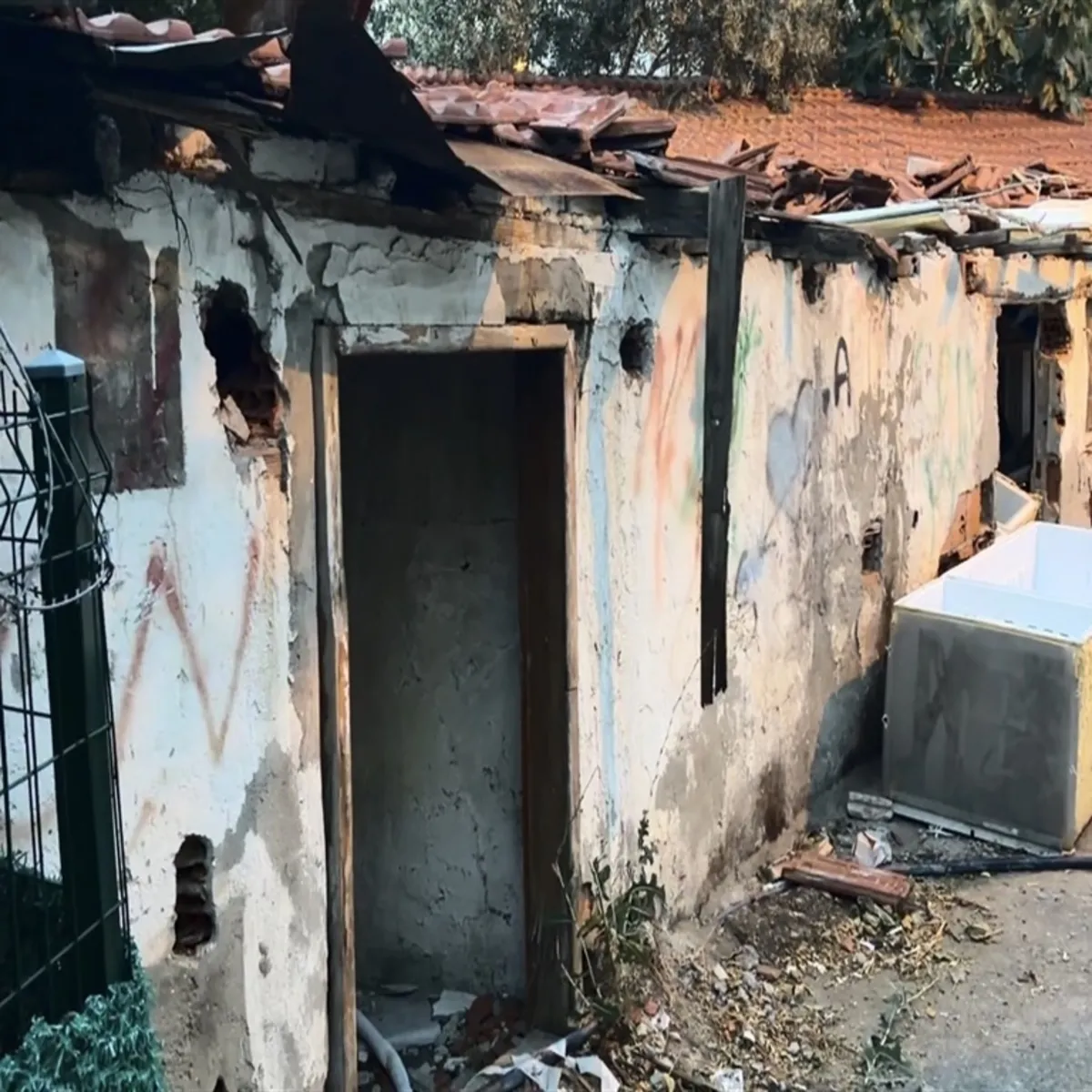 Kartal'da Metruk Gecekonduda Kadın Cesedi Bulundu: Şüpheli Ölüm Soruşturması Başlatıldı