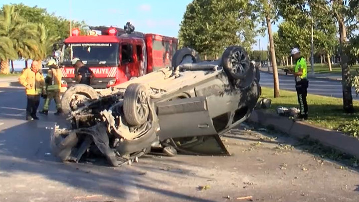 Kartal'da Otomobil Refüje Çarpıp Takla Attı: 1 Yaralı