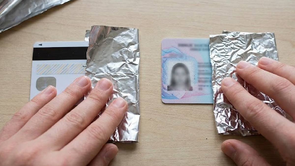 Kartları Alüminyum Folyoya Sarmak: Yeni Güvenlik Trendi mi