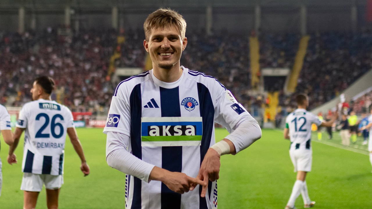 Kasımpaşa, Adrian Benedyczak'ın Bonservisini Aldığını Resmen Açıkladı