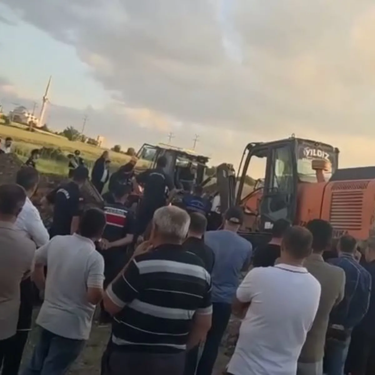 Kastamonu'da 5 metrelik çukurda göçük: 19 yaşındaki işçi hayatını kaybetti