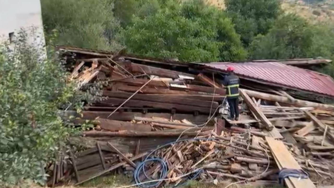 Kastamonu'da Tadilat Yapılan Köy Evi Çöktü: 5 Yaralı