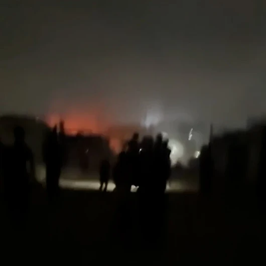Katil İsrail, telefon şarj edilen çadırı bombaladı: 3 ölü