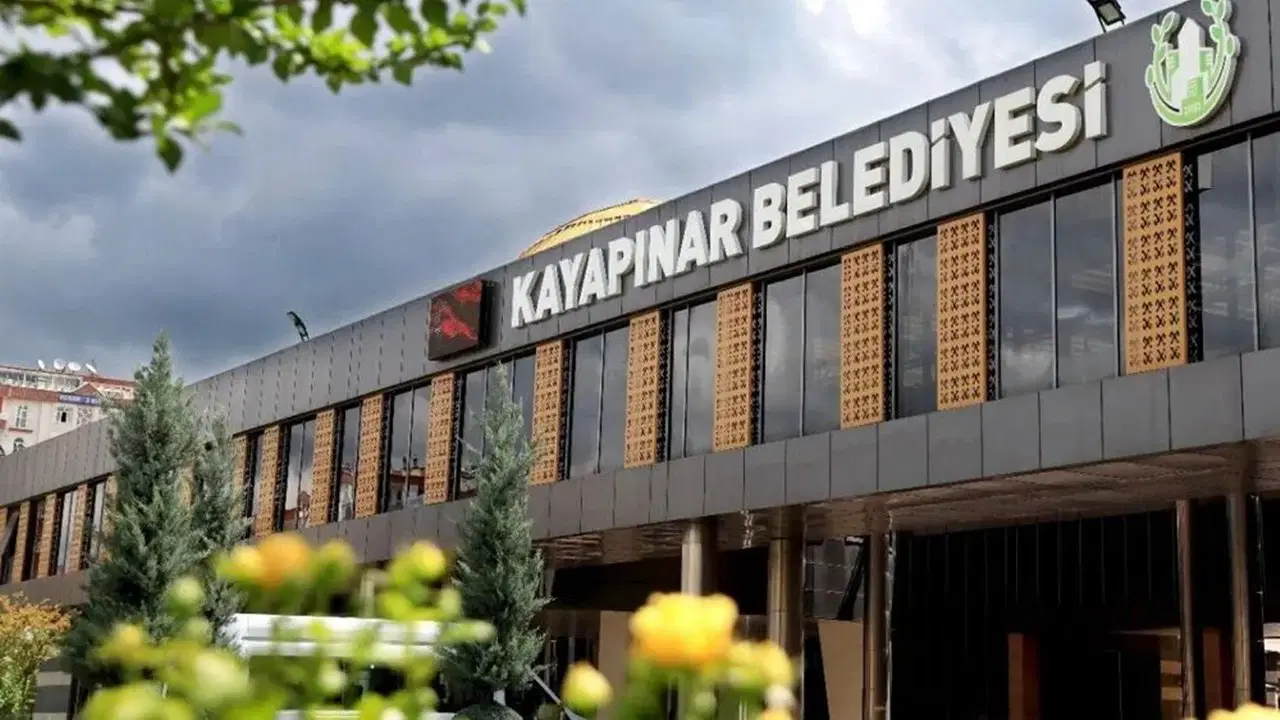 Kayapınar Belediyesi'nden Rahmi Koç'un fıkrasına ihale iptali