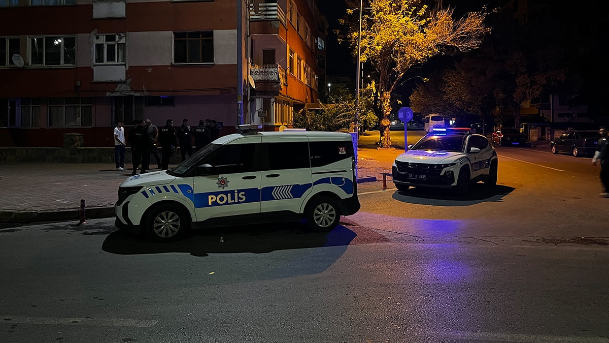 Kayseri'de bıçaklı kavga: 17 yaşındaki Afgan genç yaralandı