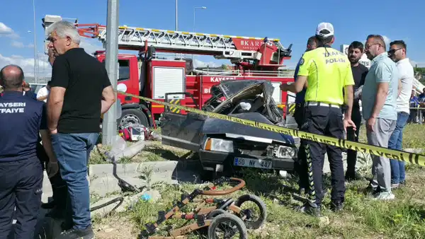 Kayseri'de korkunç kaza: Ölü sayısı 3'e yükseldi, 5 yaralı