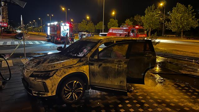 Kayseri'de Elektrikli Araç Şarj İstasyonunda Yangın: Patlama Yaşandı