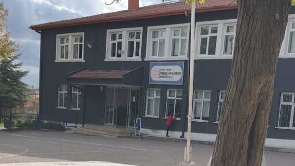 Kayseri İncesu'da 12 Öğrenci Gıda Zehirlenmesi Şüphesiyle Hastanede