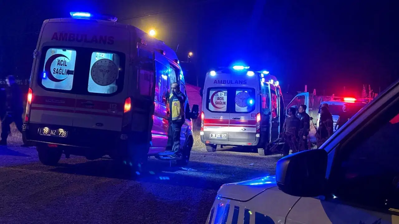 Kayseri'de Kardeşler Arasında Bıçaklı Kavga: İkisi de Yaralandı
